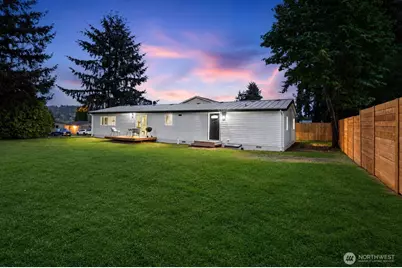 14306 Greenbelt Drive E, Bonney Lake, WA 98391 - Photo 31