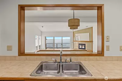 2411 Skyline Way #203, Anacortes, WA 98221 - Photo 9