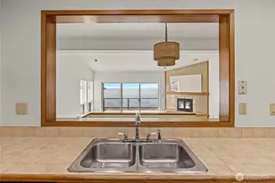 2411 Skyline Way, Anacortes, WA 98221 - Photo 9