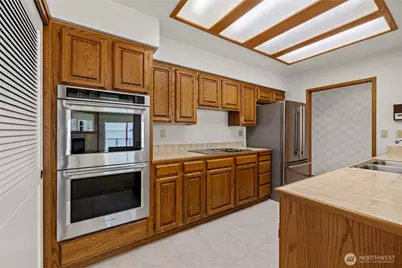 2411 Skyline Way #203, Anacortes, WA 98221 - Photo 5