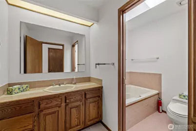 2411 Skyline Way #203, Anacortes, WA 98221 - Photo 35