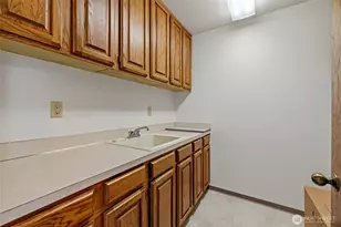 2411 Skyline Way, Anacortes, WA 98221 - Photo 11