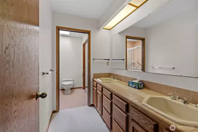 2411 Skyline Way #203, Anacortes, WA 98221 - Photo 33