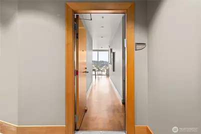 10650 NE 9th Place #1925, Bellevue, WA 98004 - Photo 3