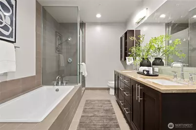 10650 NE 9th Place #1925, Bellevue, WA 98004 - Photo 19