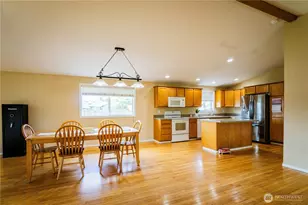 10001 Beth Ct SE, Yelm, WA 98597 - Photo 11