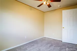 10001 Beth Ct SE, Yelm, WA 98597 - Photo 23