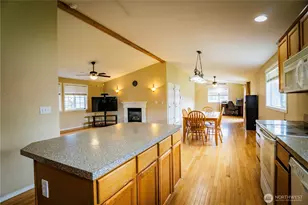 10001 Beth Ct SE, Yelm, WA 98597 - Photo 11