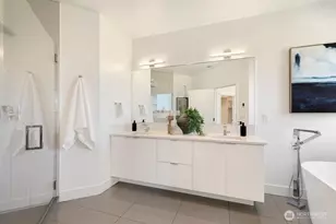 13643 SE 10th Street SE, Bellevue, WA 98005 - Photo 23