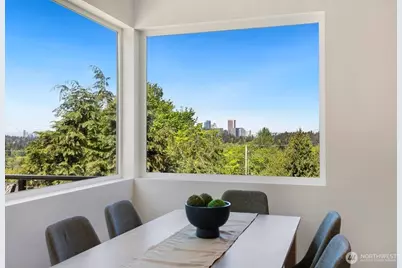 13643 SE 10th Street SE, Bellevue, WA 98005 - Photo 9