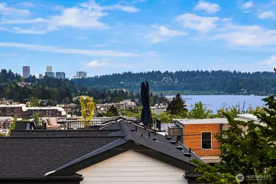 143 8th Avenue, Kirkland, WA 98033 - Photo 1