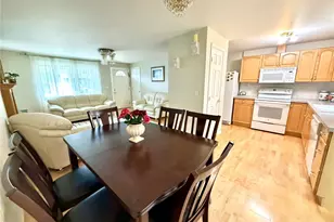 13029 SE 206th Pl, Kent, WA 98031 - Photo 5