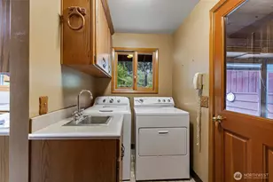 12915 412 St E, Eatonville, WA 98328 - Photo 21