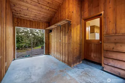 12915 412th St E, Eatonville, WA 98328 - Photo 23