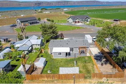 10369 Northern Avenue NE, Coulee City, WA 99115 - Photo 3