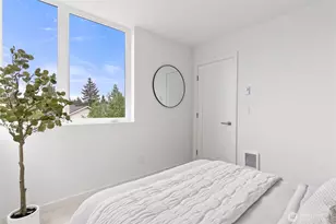 8863 Midvale Ave N, Seattle, WA 98103 - Photo 19