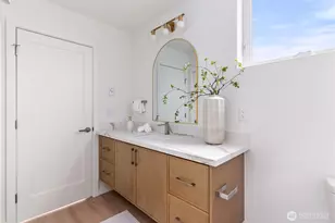 8863 Midvale Ave N, Seattle, WA 98103 - Photo 21