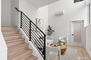 8863 Midvale Ave N, Seattle, WA 98103 - Photo 13