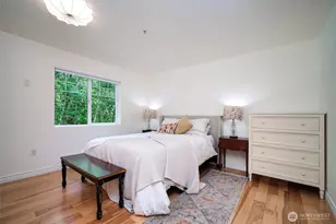 18501 SE Newport Way, Issaquah, WA 98027 - Photo 17