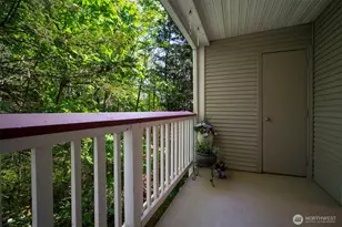 18501 SE Newport Way, Issaquah, WA 98027 - Photo 25