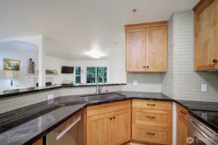 18501 SE Newport Way, Issaquah, WA 98027 - Photo 9