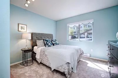 18501 SE Newport Way #J238, Issaquah, WA 98027 - Photo 21