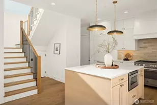12603 NE 80th St, Kirkland, WA 98033 - Photo 9
