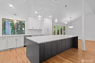 16438 SE 22nd St, Bellevue, WA 98008 - Photo 13