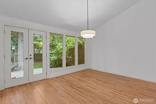 16438 SE 22nd St, Bellevue, WA 98008 - Photo 11