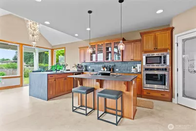 9306 Milburn Loop SE, Olympia, WA 98513 - Photo 9