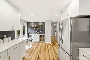 4011 SW Webster St, Seattle, WA 98136 - Photo 9