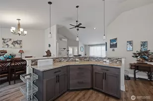 24340 Nookachamp Hills Dr, Mount Vernon, WA 98274 - Photo 11