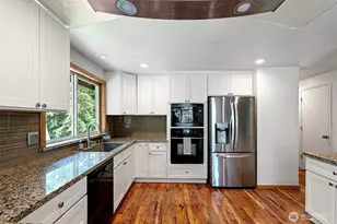 19545 Park Blvd NE, Suquamish, WA 98392 - Photo 11