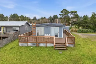 13301 North Pl, Long Beach, WA 98631 - Photo 1