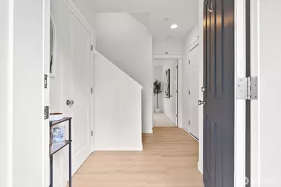 1716 24th Avenue NE, Issaquah, WA 98029 - Photo 5