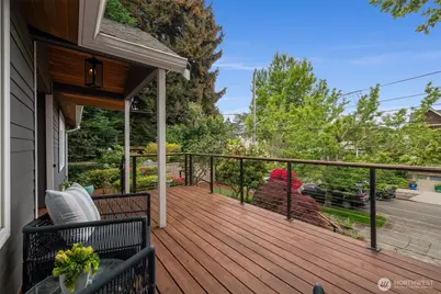 4732 45th Avenue NE, Seattle, WA 98105 - Photo 3