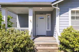 1225 Ash St, Lynden, WA 98264 - Photo 5