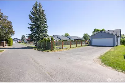 1225 Ash Street, Lynden, WA 98264 - Photo 39