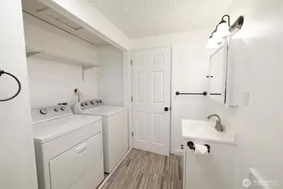 621 N Broadway, Westport, WA 98595 - Photo 11