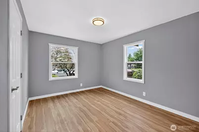 501 7th Avenue NW, Puyallup, WA 98371 - Photo 9