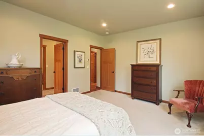 5743 Capt Vancouver Drive, Langley, WA 98260 - Photo 15