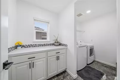 18024 133rd Street E, Bonney Lake, WA 98391 - Photo 33