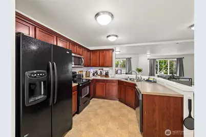 5879 Pennsylvania Street SE, Lacey, WA 98513 - Photo 5