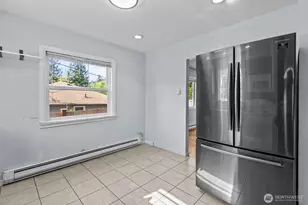 264 Taylor Ave NW, Renton, WA 98057 - Photo 13