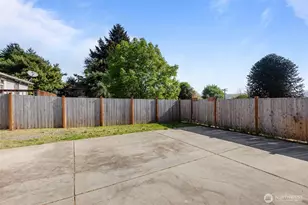 264 Taylor Ave NW, Renton, WA 98057 - Photo 27