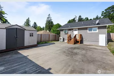 264 Taylor Ave NW, Renton, WA 98057 - Photo 25