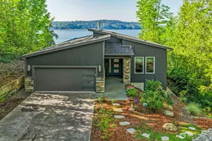 4652 E Hillcrest Dr, Port Orchard, WA 98366 - Photo 1