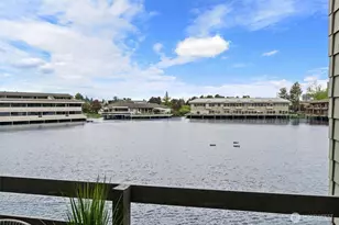 4 Lake Bellevue Dr, Bellevue, WA 98005 - Photo 11