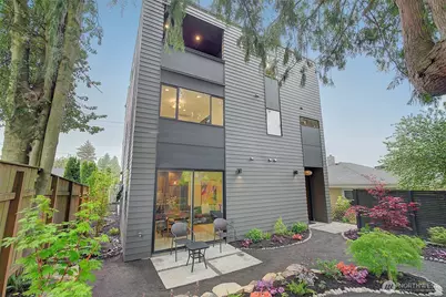 7912 34th Avenue SW, Seattle, WA 98126 - Photo 1
