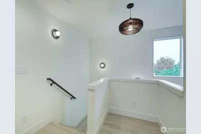 7912 34th Avenue SW, Seattle, WA 98126 - Photo 21
